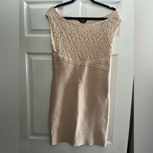 Bebe dress size large